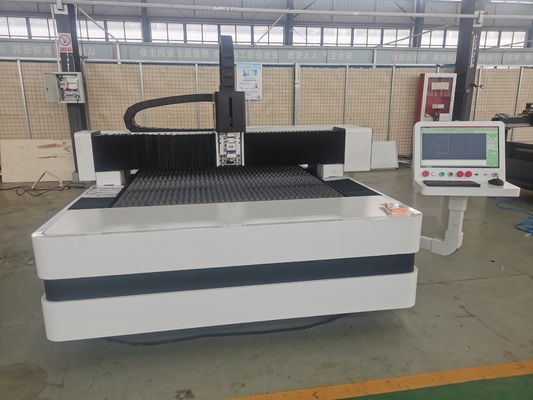 Fiber Laser Metal Cutting Machine 1500x3000mm 1000w With Welding Structure